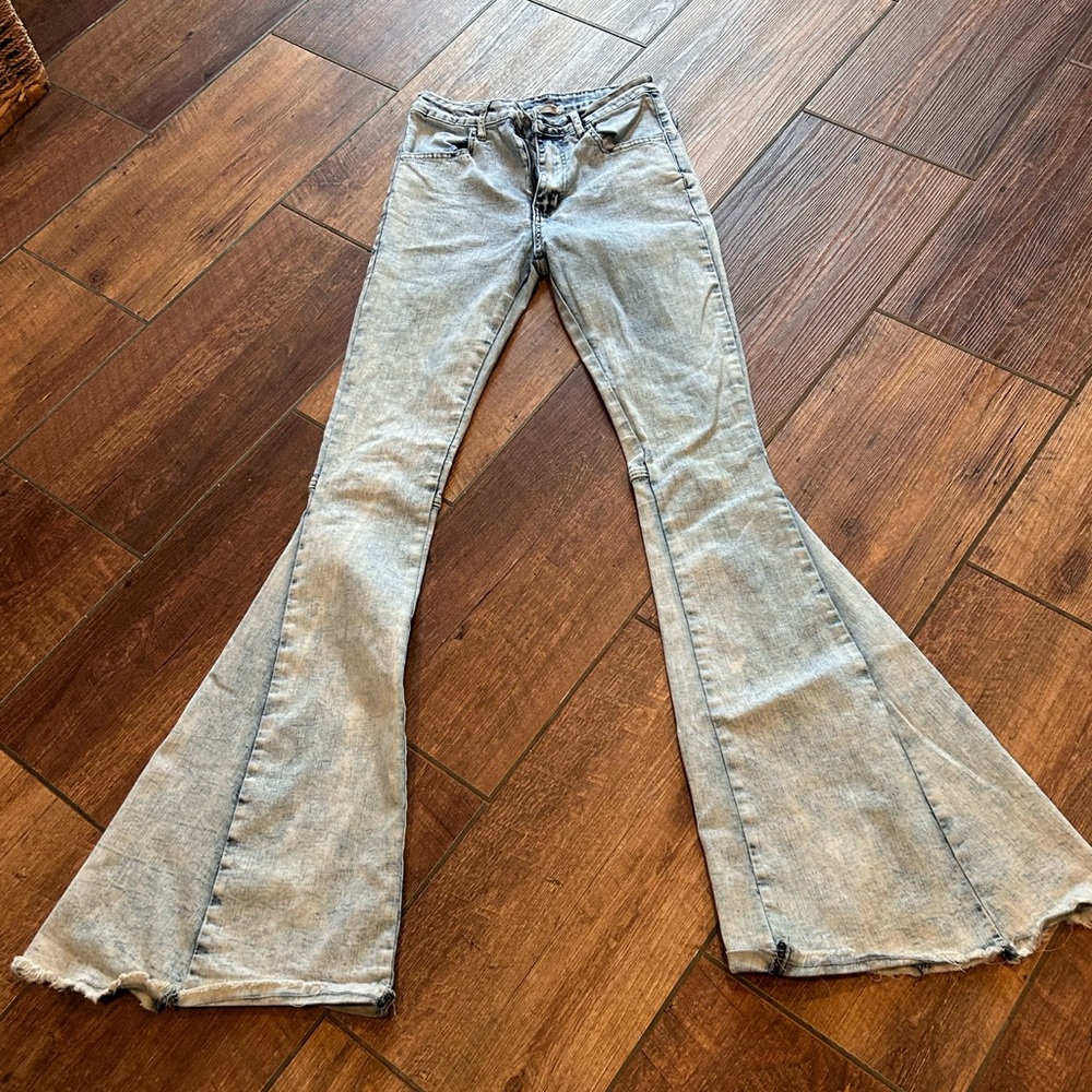 High rise flare/ bell bottoms